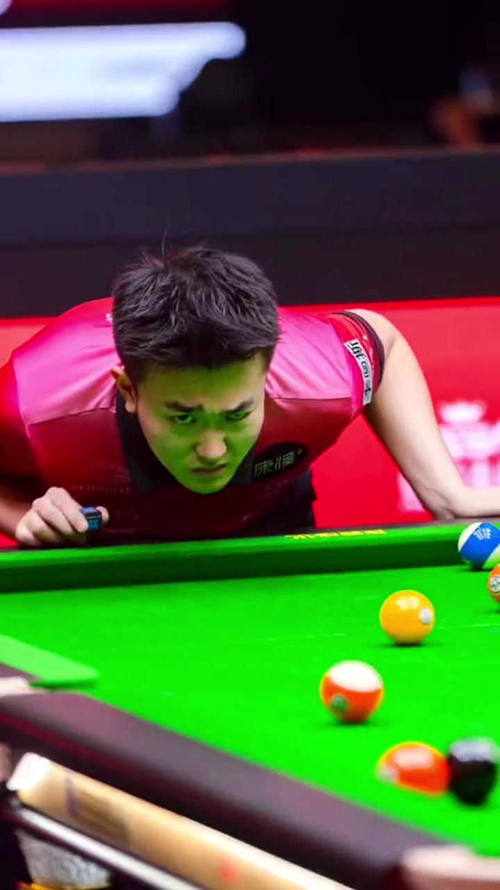 与前锋的配 与前锋的配