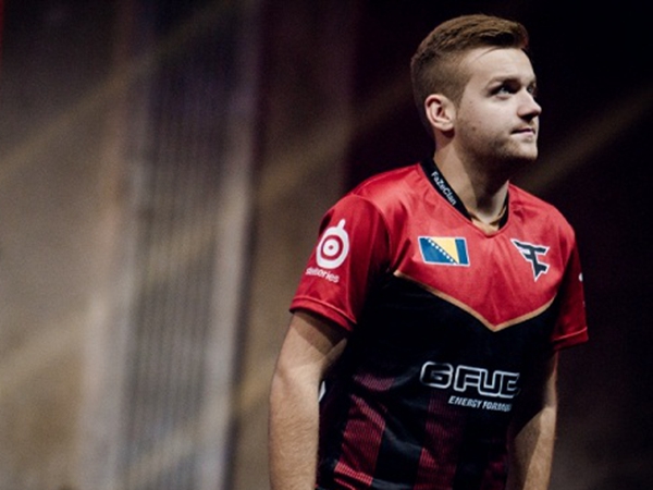 是他必须面 是他必须面